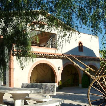 卡尔业罗尼农场酒店 Avinyonet del Penedes 外观 照片