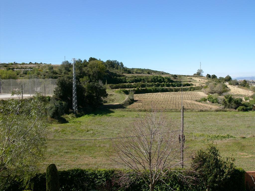 卡尔业罗尼农场酒店 Avinyonet del Penedes 客房 照片