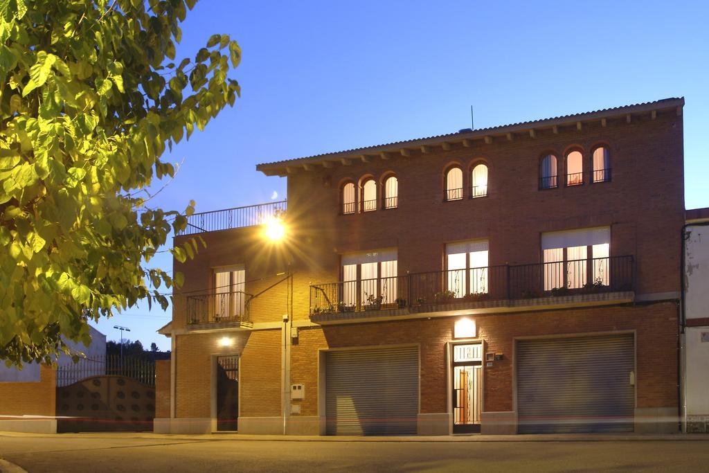 卡尔业罗尼农场酒店 Avinyonet del Penedes 外观 照片